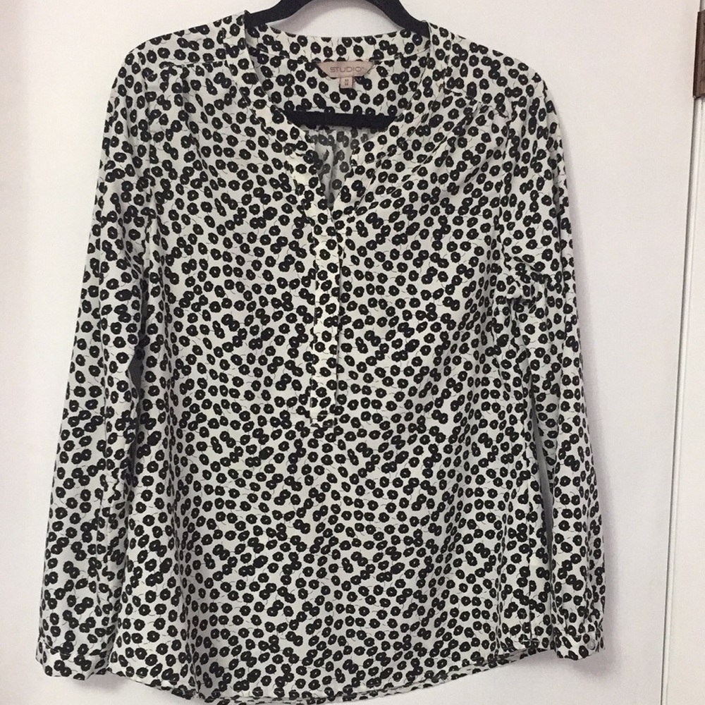 Studio Black and White Floral Print Blouse